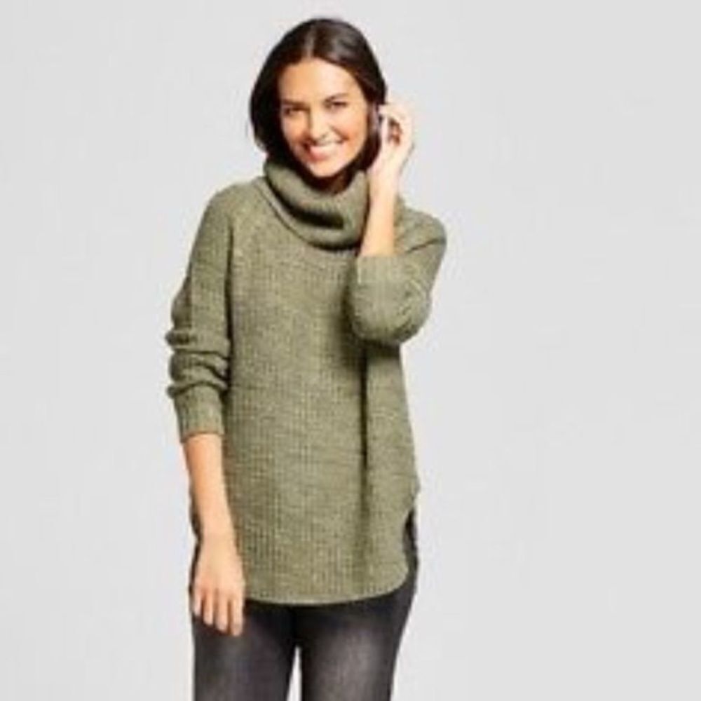 ✨ Turtleneck Sweater - A New Day✨